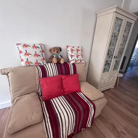 Quiet Ground-floor Apartment, With Swimming Pool *